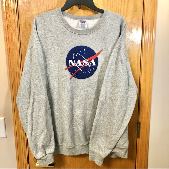 Gildan Other - NASA Crewneck Sweatshirt - like new